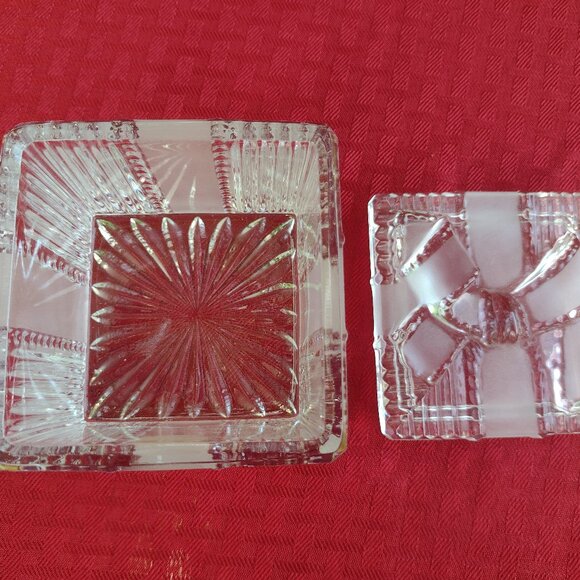 Full-Lead Crystal (24%), Made in Poland, Crystal Clear Trinket Box with Bow - Picture 5 of 7